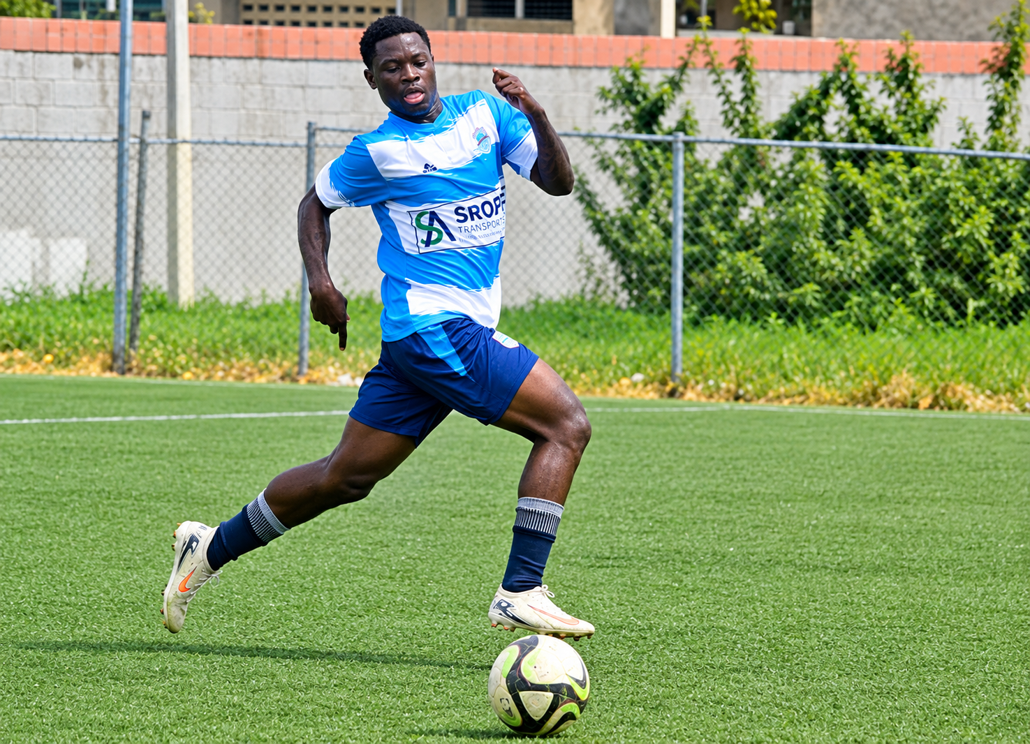 Joueur numéro 9 à l'échauffement